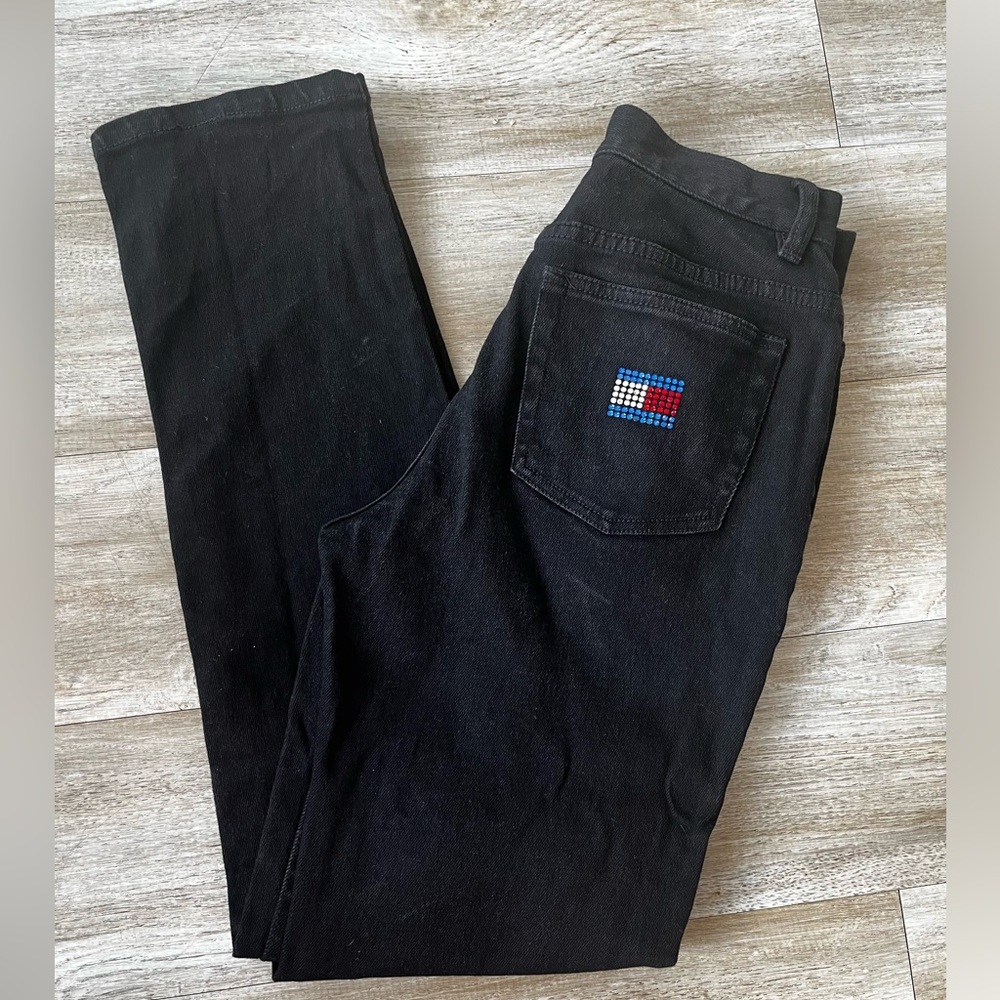 Tommy Hilfiger Jeans with American flag on back pocket
